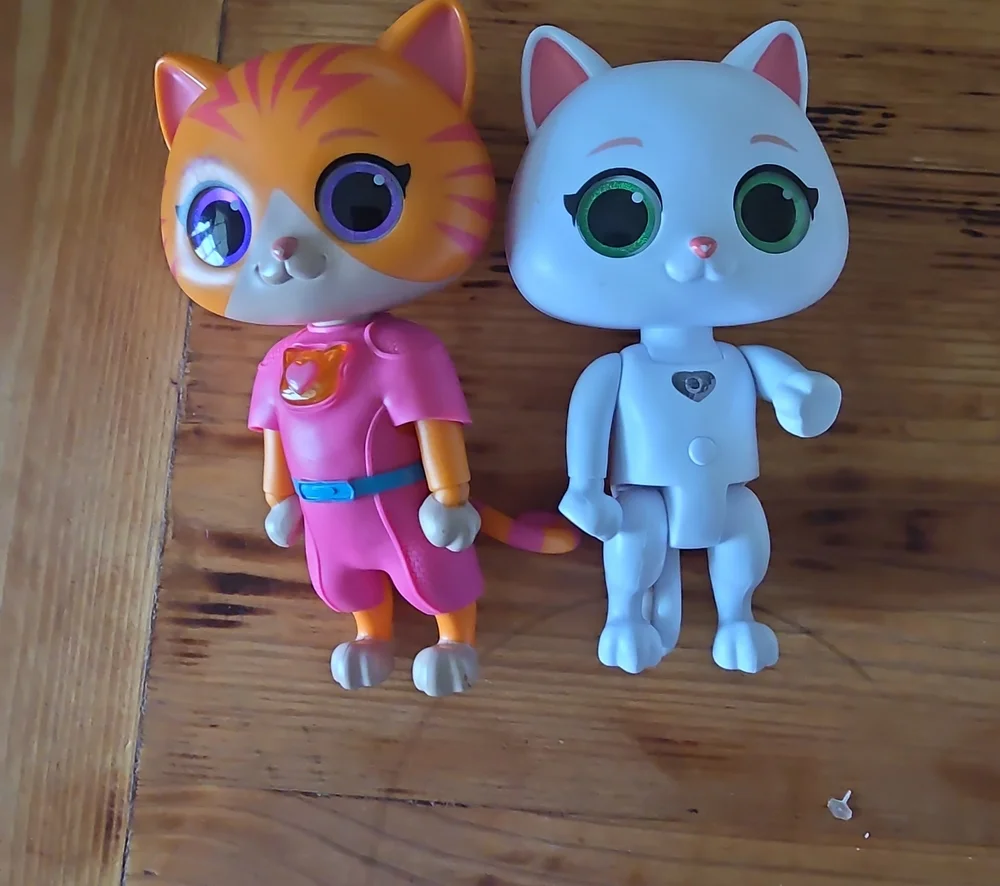 Disney Orange & White Cat Figures Collector Set